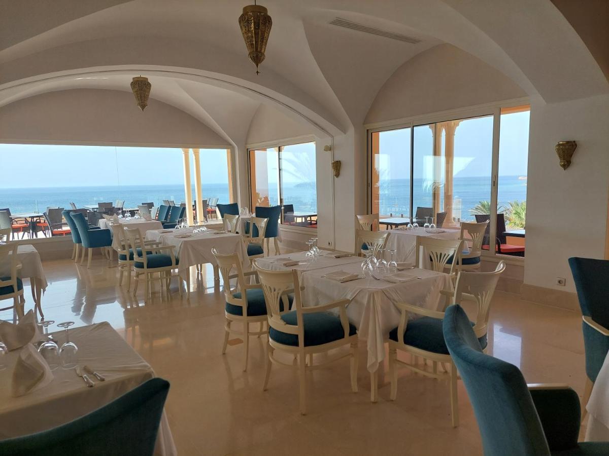 Royal Tulip Korbous Bay Thalasso & Springs (Adults Only) Qorbu Exterior photo The restaurant