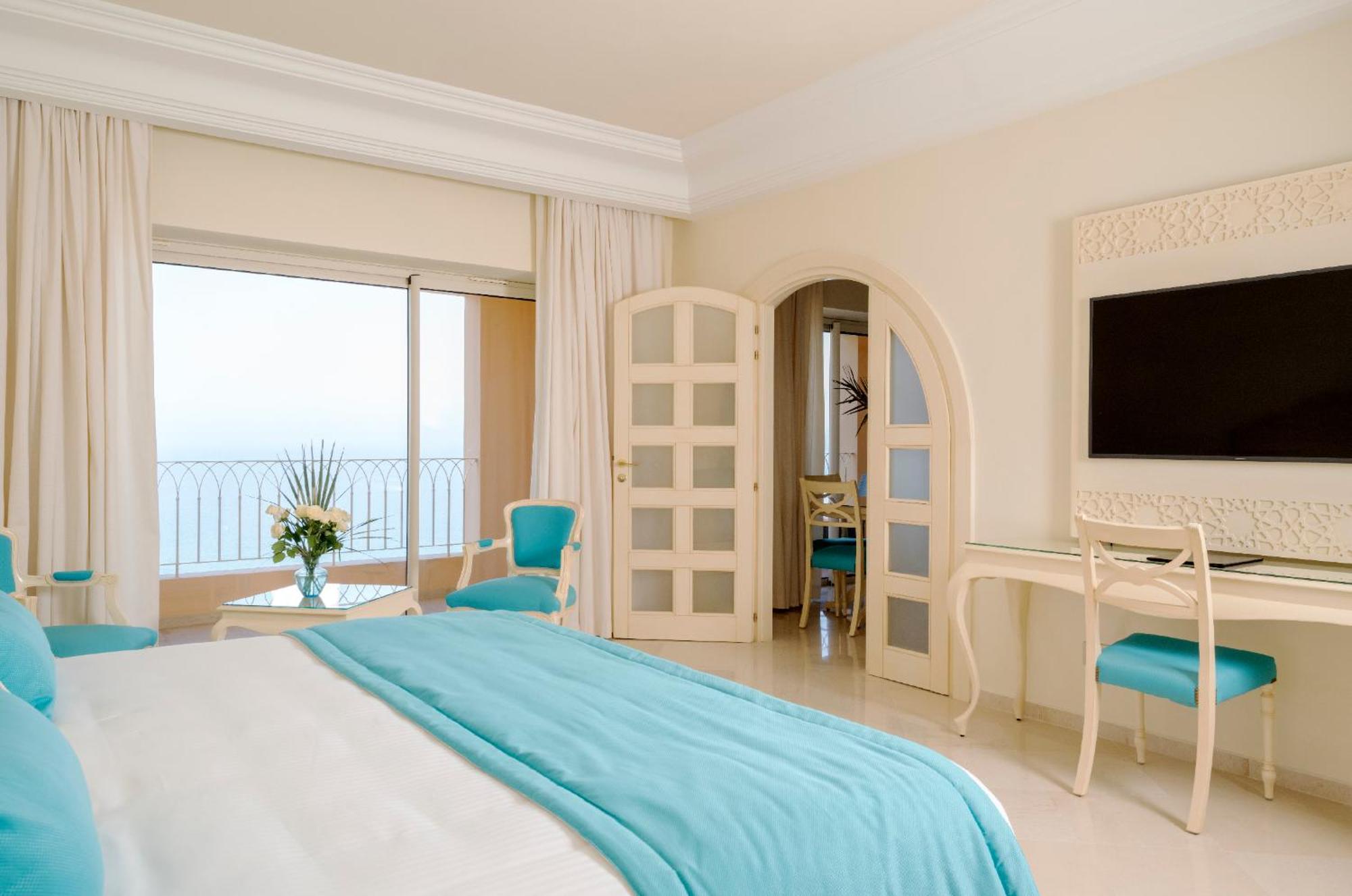 Royal Tulip Korbous Bay Thalasso & Springs (Adults Only) Qorbu Exterior photo A room at the hotel