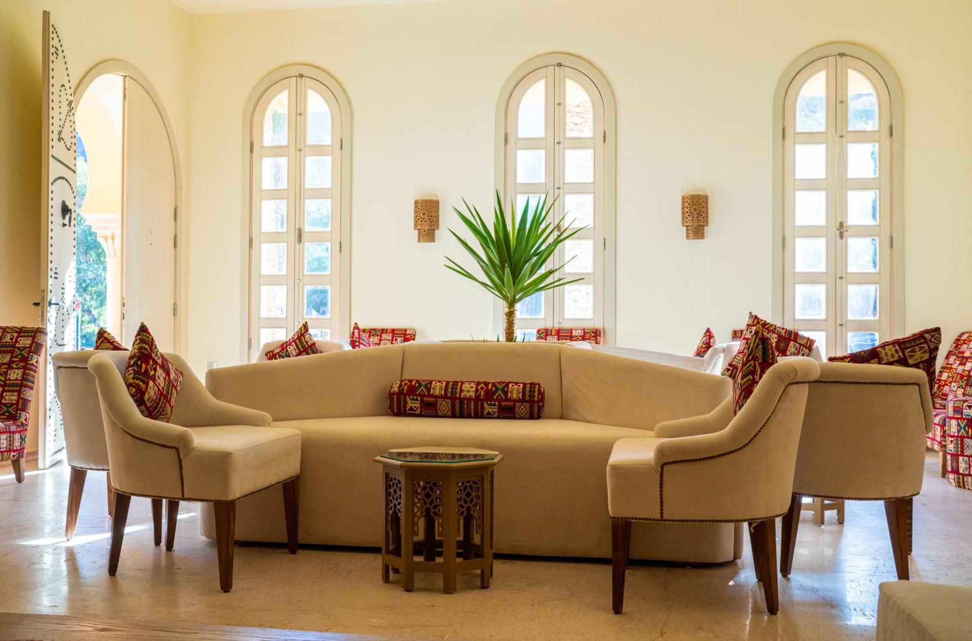 Royal Tulip Korbous Bay Thalasso & Springs (Adults Only) Qorbu Exterior photo The interior of the hotel